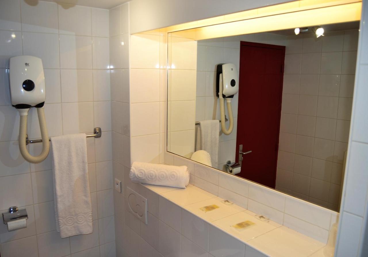 Hotel De France Creil Chantilly ภายนอก รูปภาพ